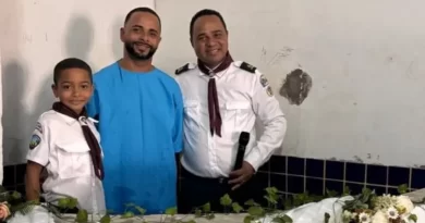 Pedreiro é batizado em tanque batismal que construiu na BA: “Deus trabalhou em mim”